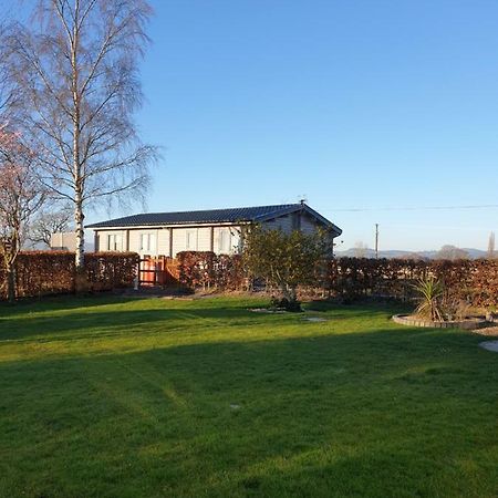Ruth'S Retreat Country Retreat With Private Hot Tub Villa Shrewsbury Exterior photo